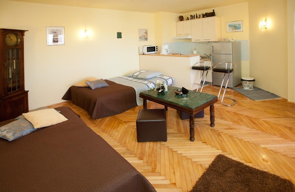 Apartments Beautiful Sandy Beach Split Room photo